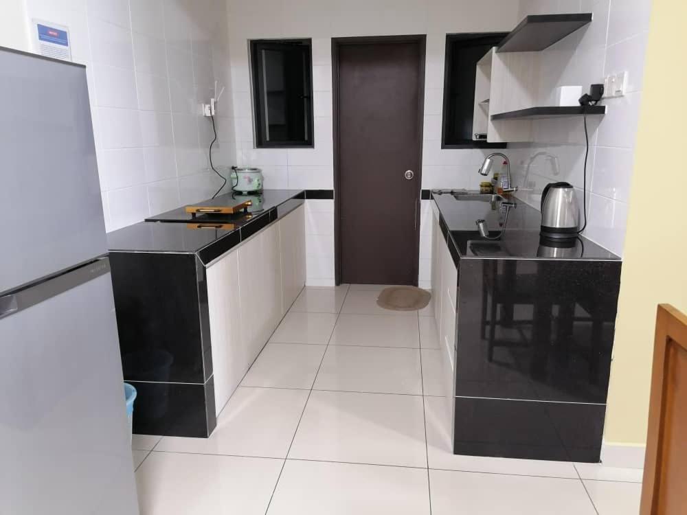 Landmark Residence 2 Service Apartment 5Min To Mrt 20Min To Kl Kajang Quarto foto